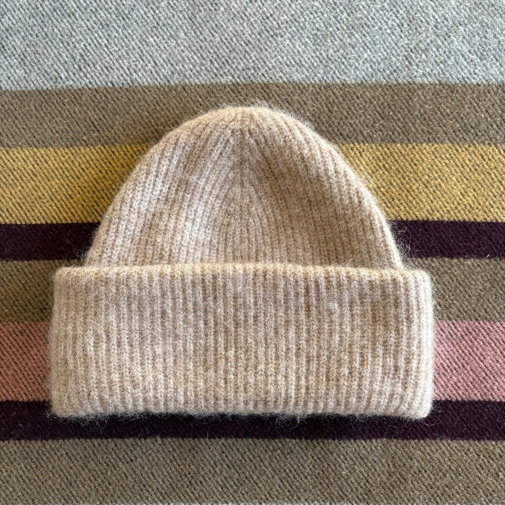 Like New Arket Alpaca Blend Beanie